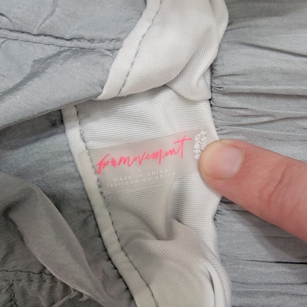 Fōmovement Shorts L Smocked Waist Lined Lightweight Activecore - Picture 9 of 9